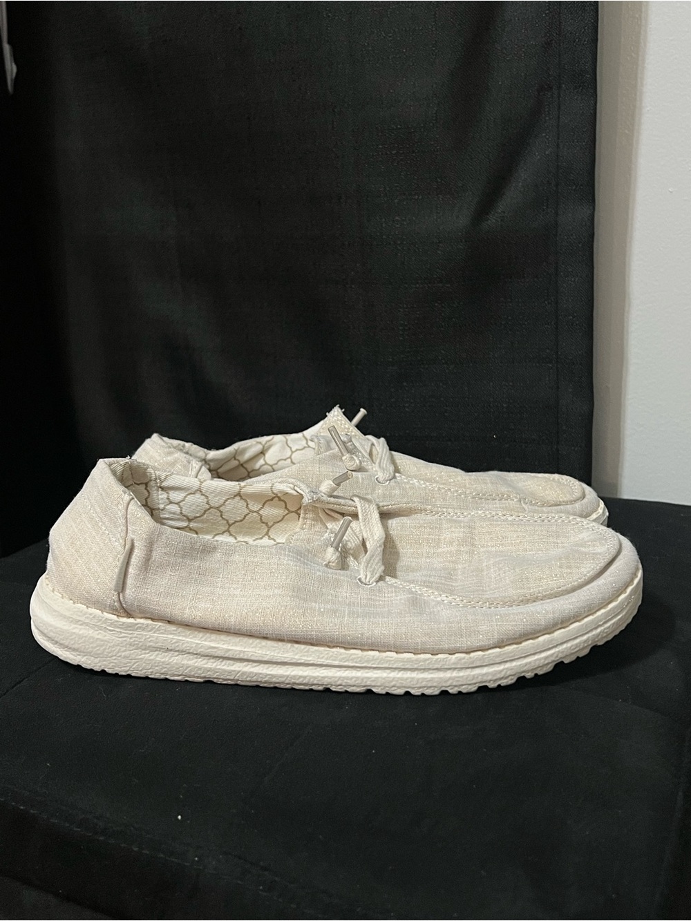 Women’s Casual Slip-On Shoes in Light Beige